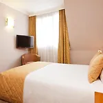 إيلزيه أوبرا 4* باريس