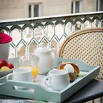 Elysees Opera Hotell 4*