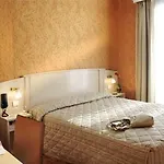 Hotell Elysees Opera Paris