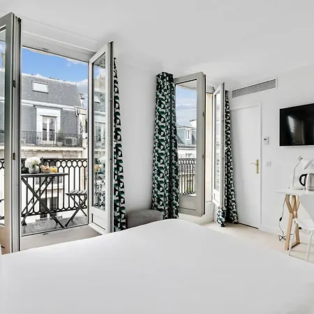 Elysees Opera Hotel
