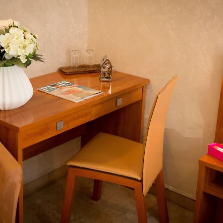 Elysees Opera 4* Paris