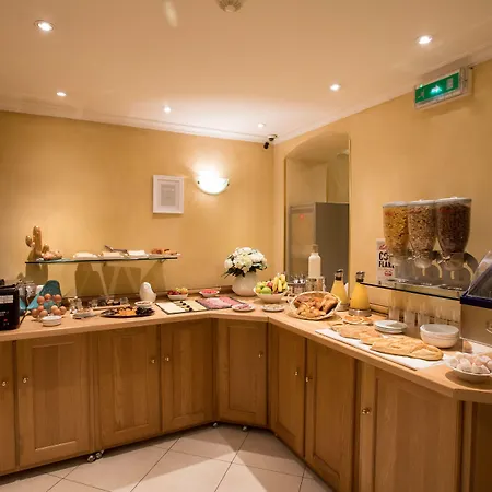 إيلزيه أوبرا 4* باريس