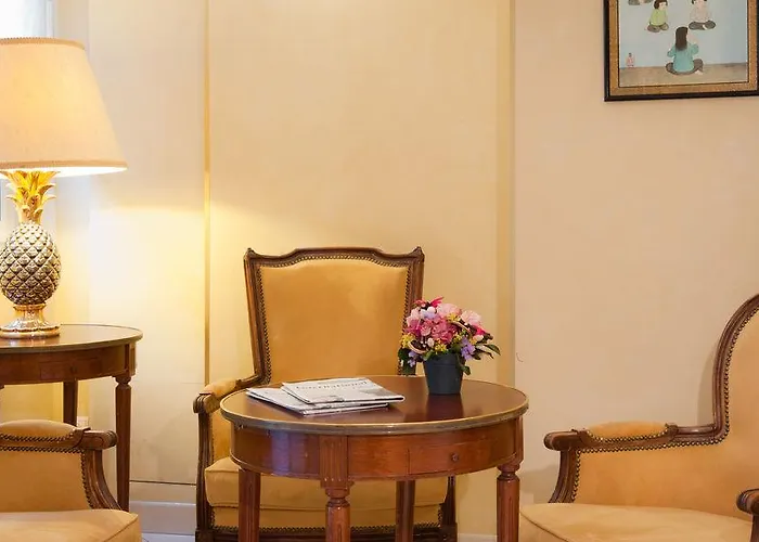 Elysees Opera Otel 4*